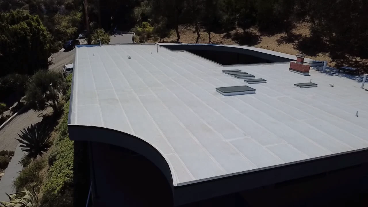 Smart Roofing project - White Polyfresko G FR Flat Roof - Complete Fire-Rated System, Los Angeles in Los Angeles