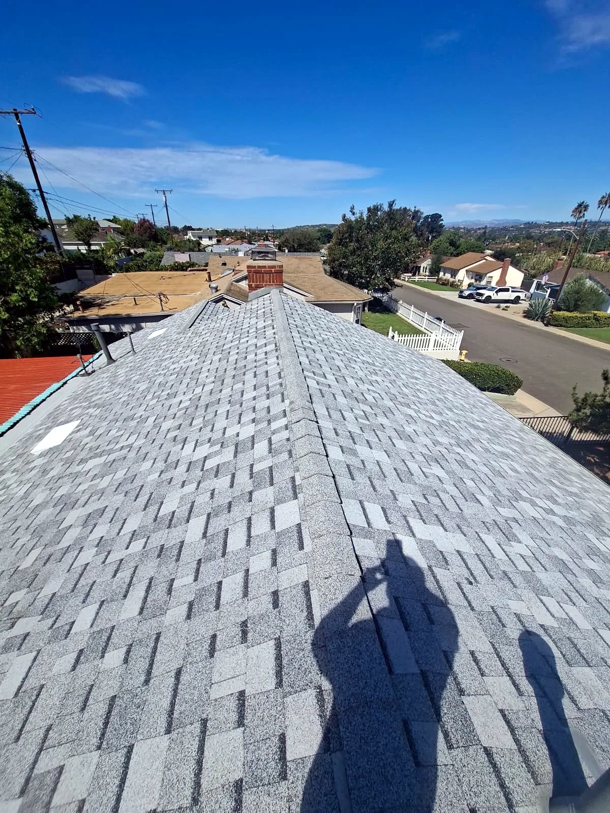 New ridge cap and Sierra Gray architectural shingles on a Camarillo home