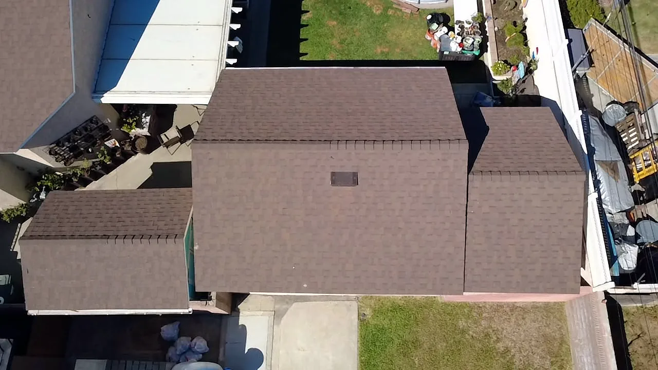 Overhead drone photo of a completed Copper Trail shingle roof in Lakewood, CA